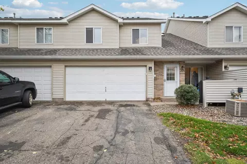 7674 79th St S, Cottage Grove, MN 55016