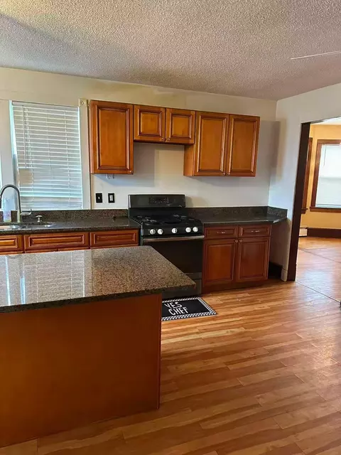 1428 Sherburne Ave, Saint Paul, MN 55104