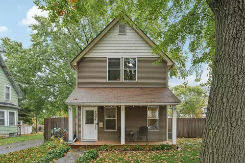 1094 Argyle St, Saint Paul, MN 55103