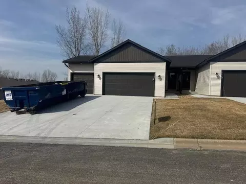 2031 20th St E, Zumbrota, MN 55992