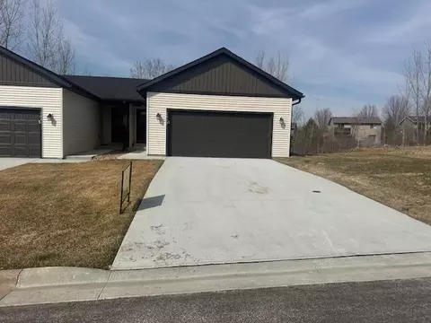 2049 20th St E, Zumbrota, MN 55992