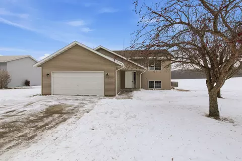 541 Morningside Ave, Paynesville, MN 56362