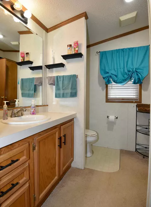 Bath - 460 1st St E, Milaca, MN 56353 photo 1 of 5