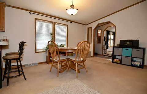 Dining - 460 1st St E, Milaca, MN 56353 photo 4 of 4