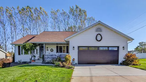 1821 Dorret Rd, Eau Claire, WI 54703