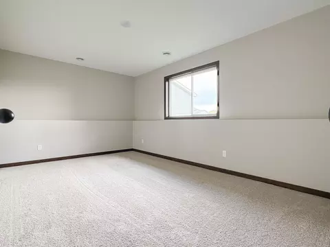 Bedroom - 8733 90th Ave, Milaca, MN 56353 photo 7 of 8