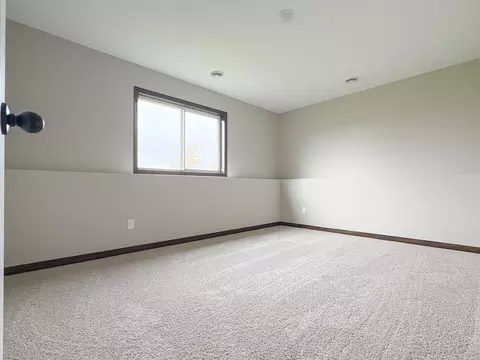 Bedroom - 8733 90th Ave, Milaca, MN 56353 photo 8 of 8