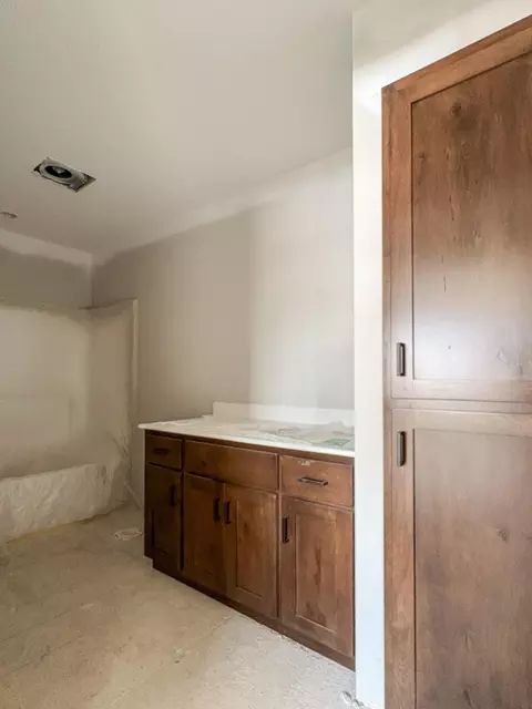 Bath - 8733 90th Ave, Milaca, MN 56353 photo 2 of 4
