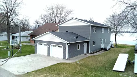 23455 Sunset Beach Trl, Pelican Rapids, MN 56572