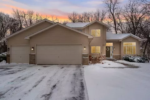 22533 Amy Ln, Rogers, MN 55374