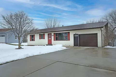 126 4th Ave NE, Byron, MN 55920