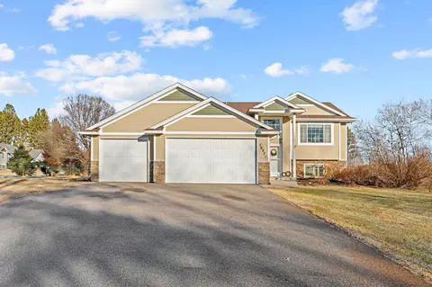 16921 Vickers St NE, Andover, MN 55304