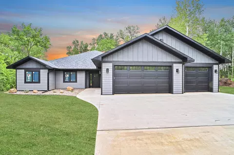 16 Deblock Ln, Crosby, MN 56441