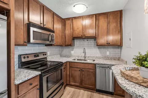 3729 Snelling Ave #308, Minneapolis, MN 55406