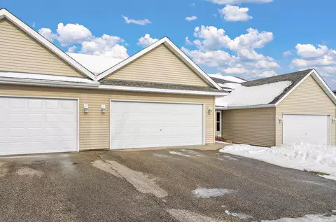 2750 Ridgeview Dr, Red Wing, MN 55066 photo 5