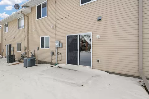 2750 Ridgeview Dr, Red Wing, MN 55066 photo 7