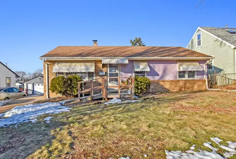 2245 Conway St, Saint Paul, MN 55119