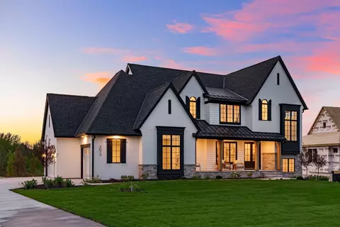 2073 Bridgevine Ct, Independence, MN 55359