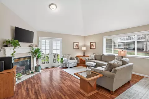 2905 Devonshire Cir, Woodbury, MN 55125