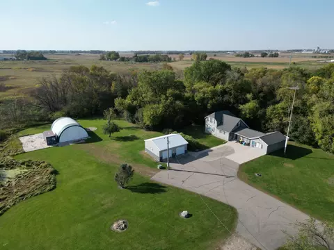 1910 30th St SW, Willmar, MN 56201