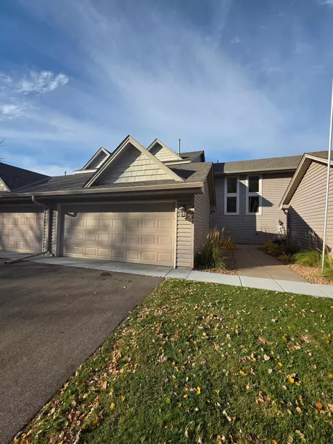 8864 Cottonwood Ln N, Maple Grove, MN 55369