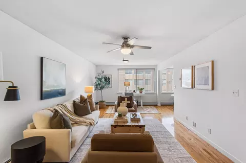 1770 Bryant Ave S #301, Minneapolis, MN 55403