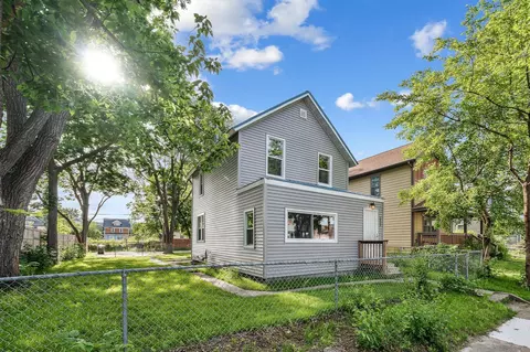 2433 16th Ave S, Minneapolis, MN 55404