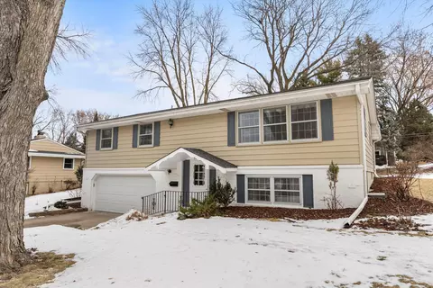 3617 Coolidge St NE, Saint Anthony, MN 55418