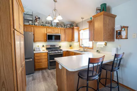 210 8th Ave NW, Plainview, MN 55964 photo 2