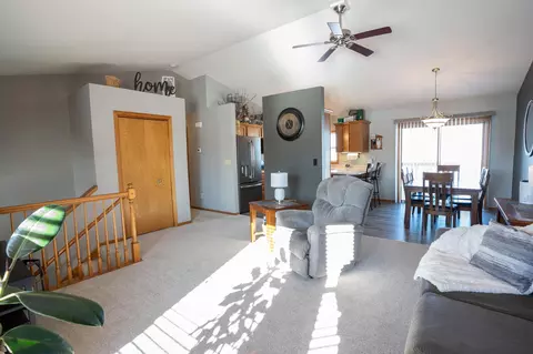 210 8th Ave NW, Plainview, MN 55964 photo 10