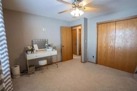 210 8th Ave NW, Plainview, MN 55964 photo 18