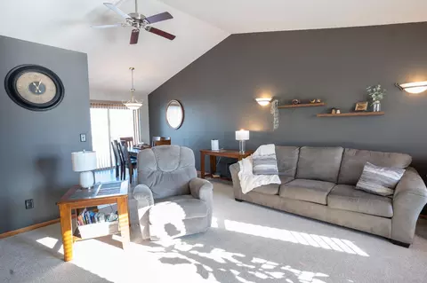 210 8th Ave NW, Plainview, MN 55964 photo 8