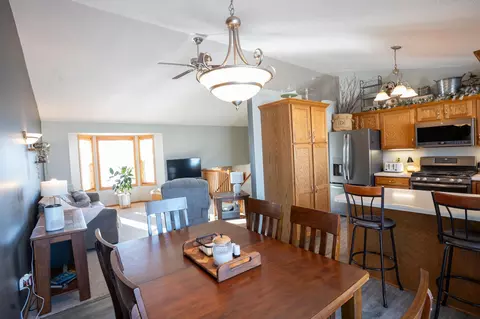 210 8th Ave NW, Plainview, MN 55964 photo 7