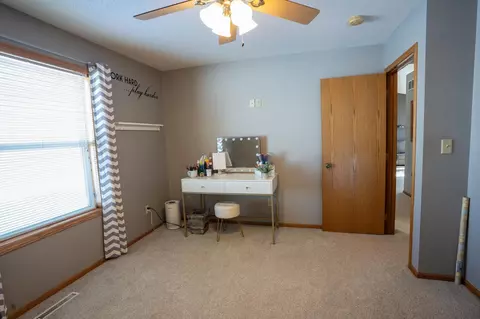 210 8th Ave NW, Plainview, MN 55964 photo 17