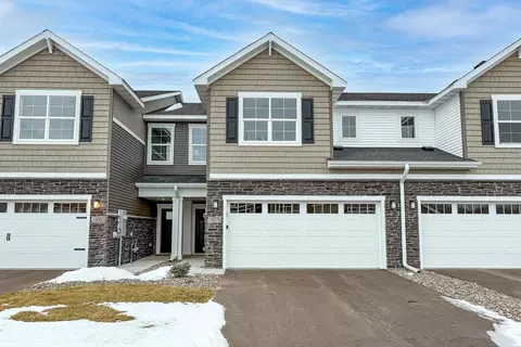 19978 Hunters Rdg, Rogers, MN 55374