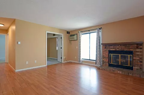 Living - 2076 Pathways Dr #1, Saint Paul, MN 55119 photo 1 of 5