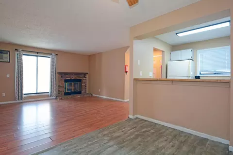 Living - 2076 Pathways Dr #1, Saint Paul, MN 55119 photo 2 of 5