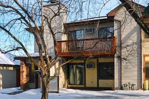 Exterior - 2076 Pathways Dr #1, Saint Paul, MN 55119 photo 2 of 5