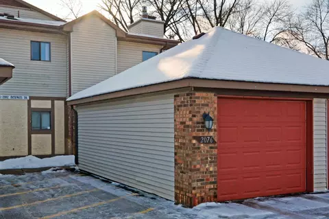 Exterior - 2076 Pathways Dr #1, Saint Paul, MN 55119 photo 5 of 5