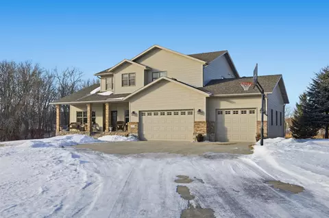 2103 Westgate Dr, Hawley, MN 56549