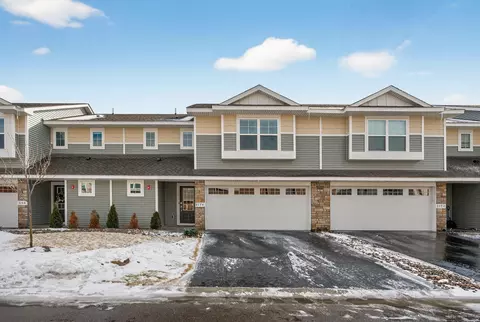2174 Bay Dr, Lino Lakes, MN 55038