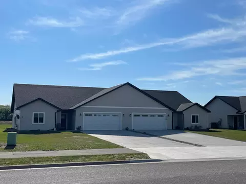 Exterior - 404 11th St SE, Freeport, MN 56331 photo 3 of 3