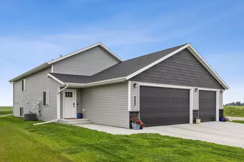 2992 74th Ave S, Fargo, ND 58104 photo 38