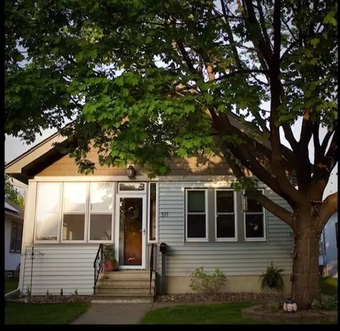 311 6th Ave S, South Saint Paul, MN 55075