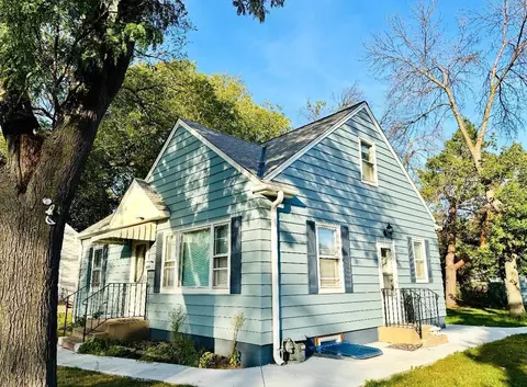 6100 Dupont Ave N, Brooklyn Center, MN 55430