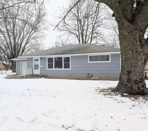 Exterior - 1306 12th St NW, Austin, MN 55912 photo 2 of 6