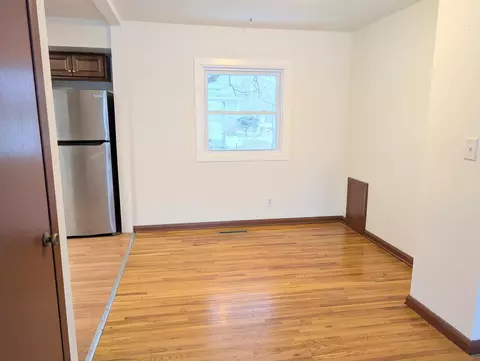 Living - 1306 12th St NW, Austin, MN 55912 photo 4 of 4