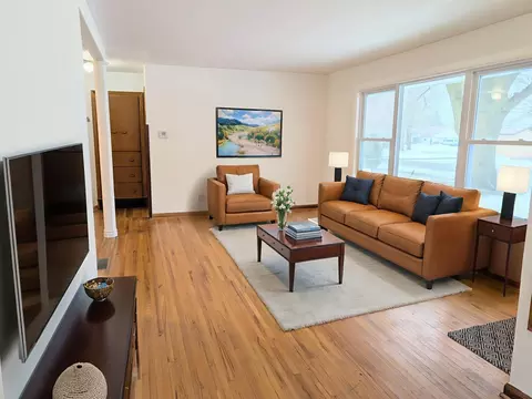 Living - 1306 12th St NW, Austin, MN 55912 photo 1 of 4