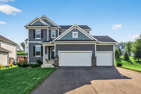 1081 Oakwood Rd, Newport, MN 55055