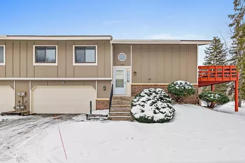 7844 Yucca Ln N, Maple Grove, MN 55311